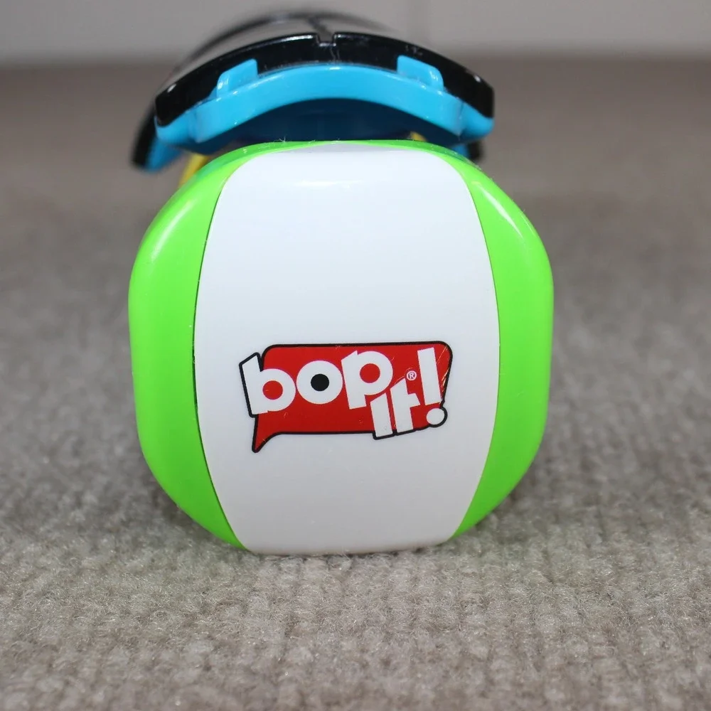 Hasbro Bop It Tetris Handheld Electronic Game Blue Translucent Light Up 2013